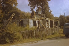 Rozbi&oacute;rka XVIII-wiecznego dworu zrębowo-szkieletowego - Luzino