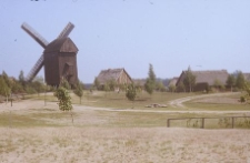 Fragment zabudowy Kaszubskiego Parku Etnograficznego - Wdzydze KPE