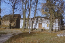 Fragment zabudowy dawnego folwarku szlacheckiego - Dąbrówka
