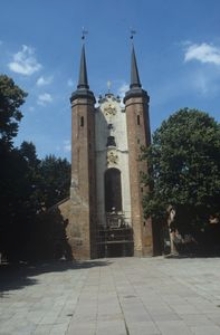 Katedra oliwska. Widok od strony wież i wejścia głównego - Gdańsk-Oliwa
