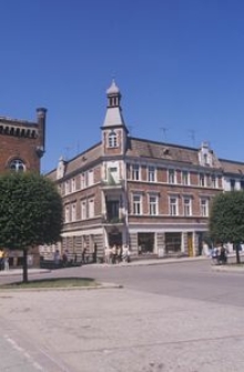 Jedna z kamienic przy rynku staromiejskim - Puck