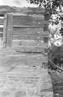 Chata zrębowa, podcieniowa - Lipuska Huta [13]