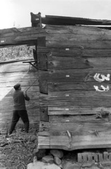 Chata zrębowa, podcieniowa - Lipuska Huta [16]