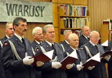 Muzyczni Kronikarze : WIARUSY - wojskowy zesp&oacute;ł wokalny