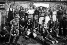 Farm workers in Malecin