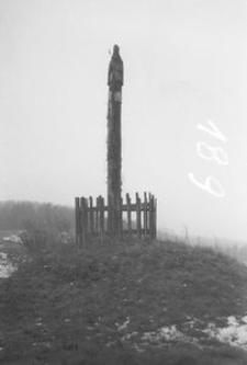 Świątek na słupie - Stężyca [1]