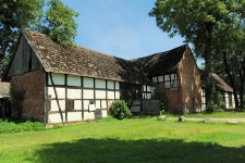 Budynek gospodarczy w Swołowie (2)