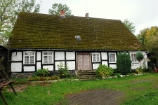 Budynki mieszkalne w Możdżanowie