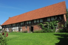 Budynki gospodarcze w Strzelinku