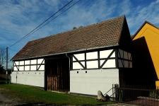 Budynki gospodarcze we Włynk&oacute;wku