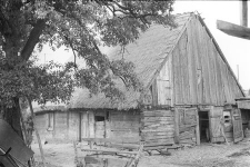 Chata zrębowa z wnęką podcieniową - Kaliska