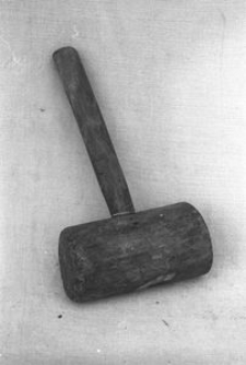 Młot drewniany
