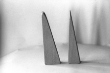 Kliny do spłaszczania i zaginania rog&oacute;w obrabianych na tabakierki