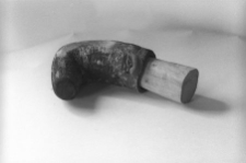 R&oacute;g wyprażony nad ogniem i wygięty w stopę