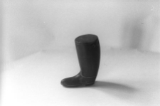 Tabakierka rogowa w kształcie buta