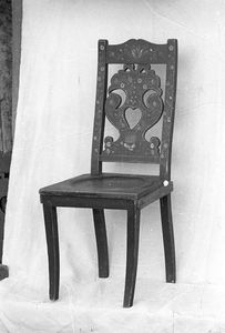 Krzesło polichromowane - Wdzydze Kiszewskie