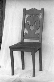 Krzesło malowane - Wdzydze Kiszewskie