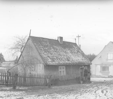 Chałupa szkieletowa z zabudowanym podcieniem pełnoszczytowym - Starkowa Huta
