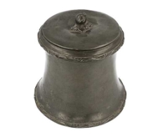 Naczynie z nakrywą (puszka)