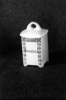 Pojemnik na gwoździki - Świecie