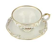 Filiżanka z miniaturą