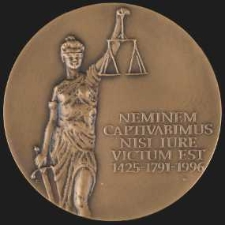 Medal Pamiątkowy - Neminem Saptivabimus Nisi Iure Victum Eest 1425-1794-1996
