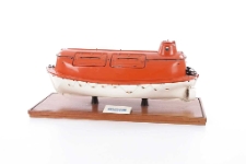 Model łodzi ratowniczej KRT-P2 SZZ