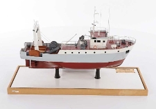 Model trawler rybacki B-280