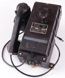 Telefon kopalniany na korbkę