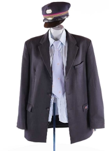 Marynarka zimowa, koszula, krawat, czapka okrągła