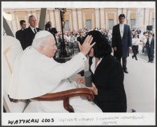 Kartka z albumu - Watykan 2003, wręczenie uchwały o Honorowym Obywatelstwie Słupska