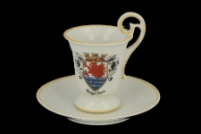 Filiżanka z herbem Słupska (Stolp) w koronie i z ozdobnymi labrami + spodek