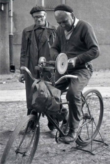 Ostrzenie noży, nożyczek na Zatorzu (dzielnica Słupska)