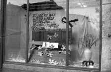 Wystawa sklepowa promująca XV Festiwal Pianistyki Polskiej