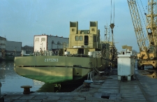 Okręt ratowniczy typu Zbyszko B 823, ł&oacute;dź ratunkowa oraz oficjalne spotkanie pracownik&oacute;w Biura Projektowo-Konstrukcyjnego