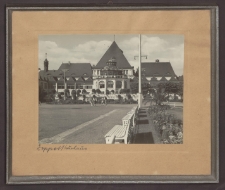 Fotografia w ramce za szkłem, III Dom Kuracyjny, napis: &bdquo;Zoppot/Kurhaus"