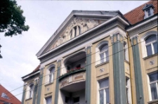 Kamienica przy Alei Henryka Sienkiewicza w Słupsku